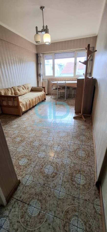 VENTA 2 AMBIENTES CON COCHERA 