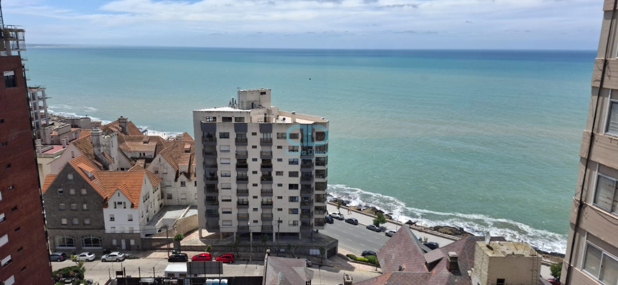 VENTA 4 AMBIENTES- DEPENDENCIA Y COCHERA