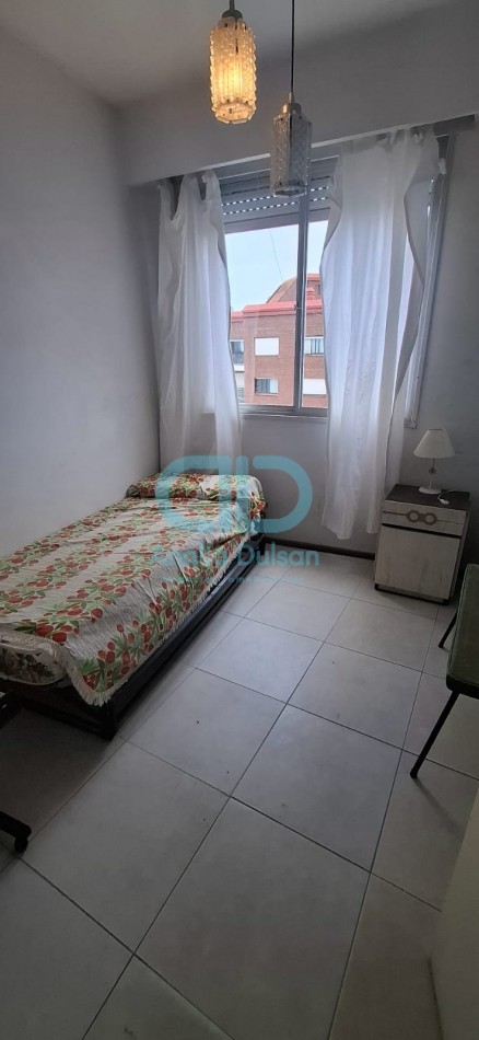 VENTA 4 AMBIENTES- DEPENDENCIA Y COCHERA