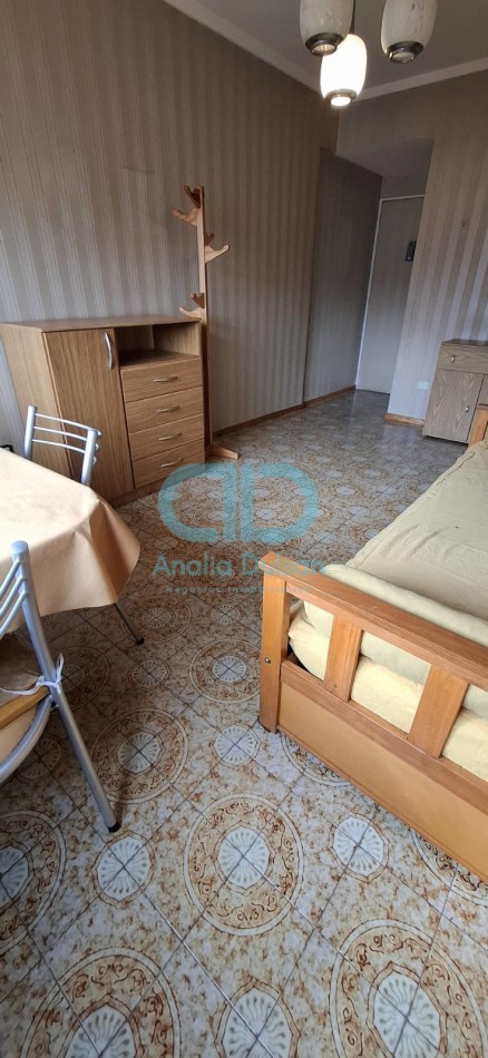 VENTA 2 AMBIENTES CON COCHERA 