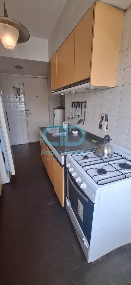 VENTA 4 AMBIENTES- DEPENDENCIA Y COCHERA