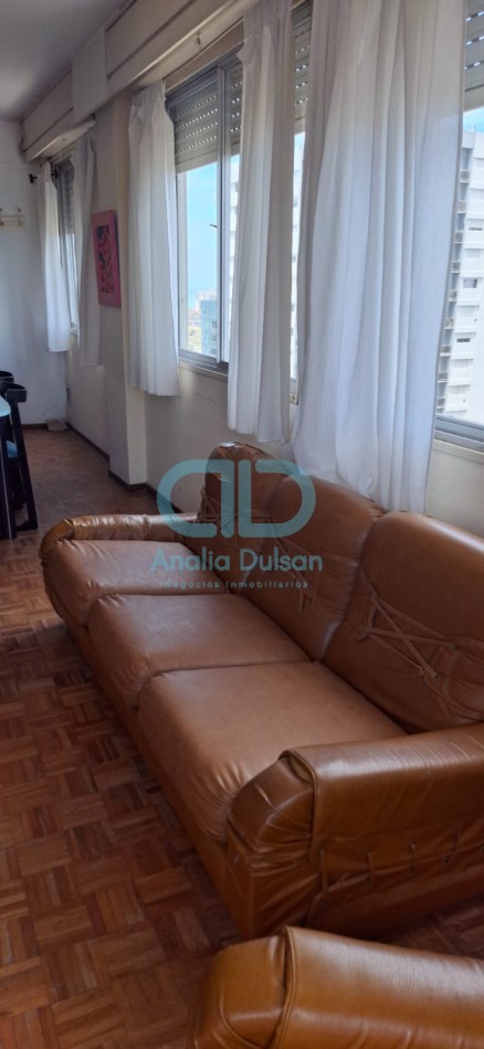 VENTA 4 AMBIENTES- DEPENDENCIA Y COCHERA