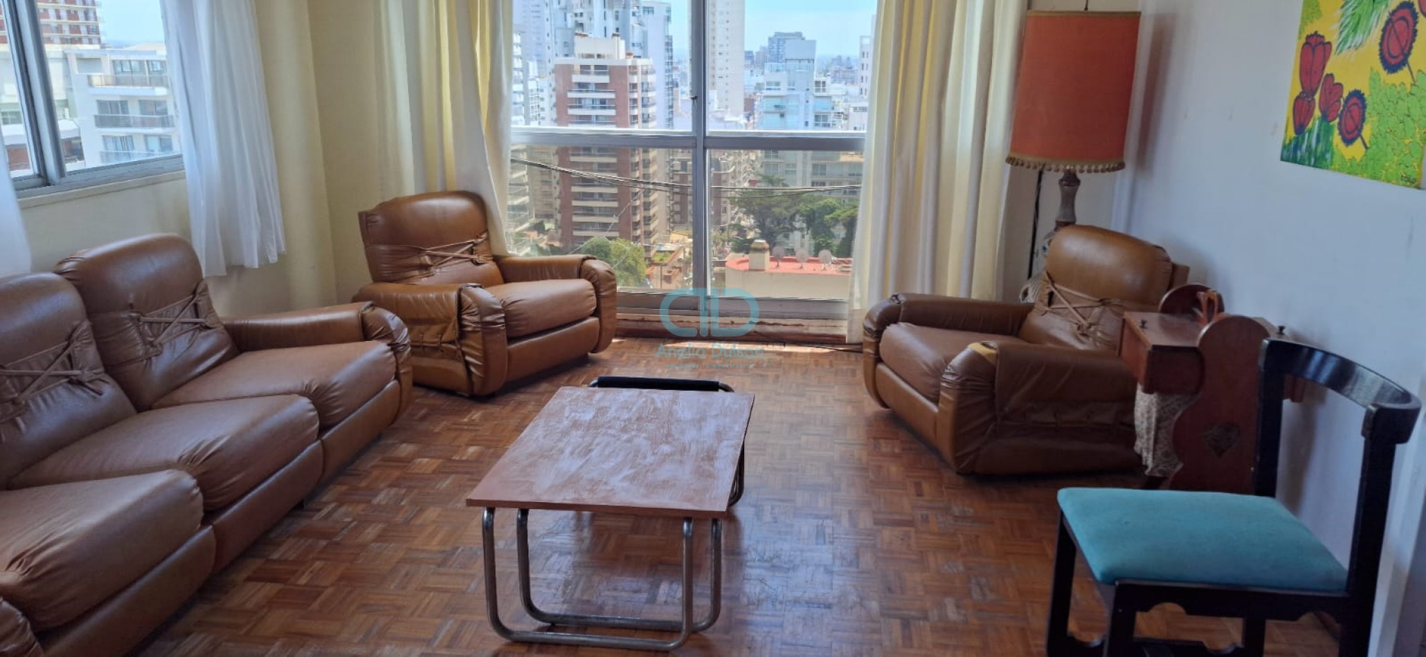 VENTA 4 AMBIENTES- DEPENDENCIA Y COCHERA