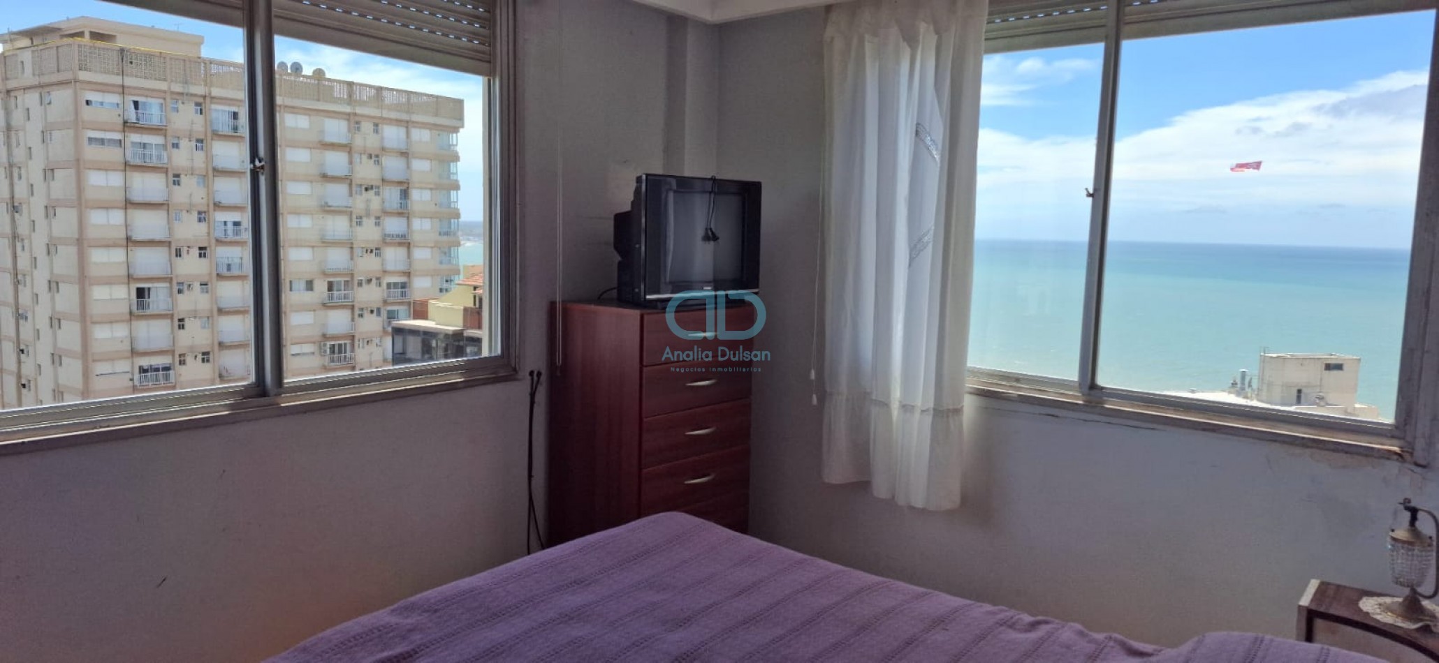 VENTA 4 AMBIENTES- DEPENDENCIA Y COCHERA