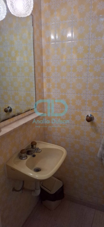 VENTA 4 AMBIENTES- DEPENDENCIA Y COCHERA